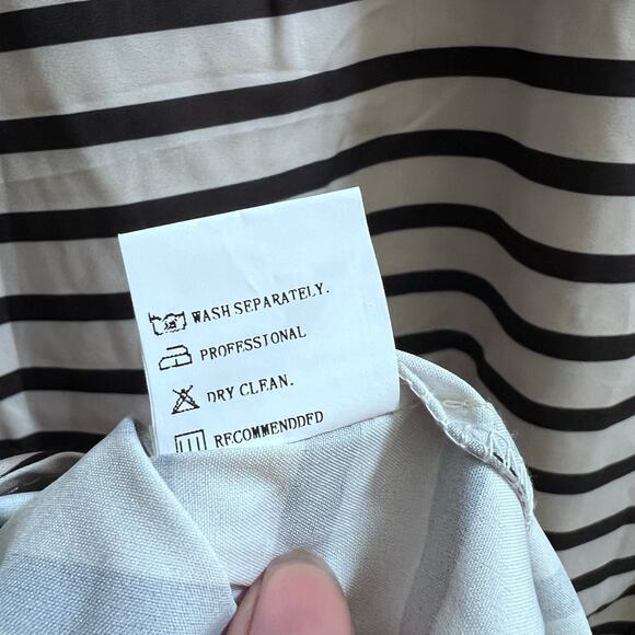 FHQ Collection Loose Style Cream Striped Blouse Long Sleeve Top Women's XL NWT - Picture 6 of 7